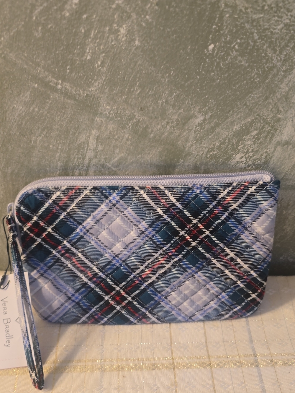 Vera Bradley RFID Quilted Snowy Plaid All Day Simple Wristlet Clutch New - Picture 3 of 5